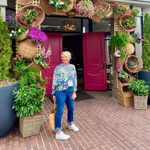 Meet your Posher, Denise